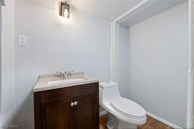 1206 Lander Road, Mayfield Heights, OH 44124