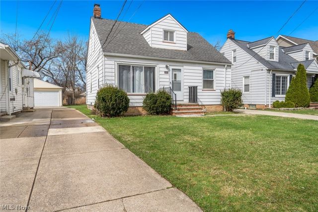 1206 Lander Road, Mayfield Heights, OH 44124