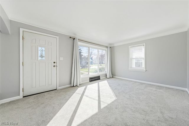 1206 Lander Road, Mayfield Heights, OH 44124