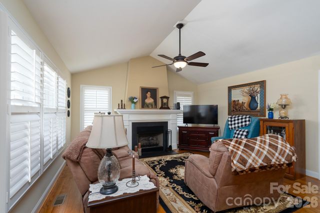 587 Marigold Drive, Kannapolis, NC 28083