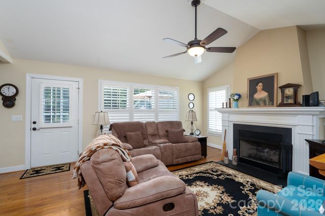 587 Marigold Drive, Kannapolis, NC 28083