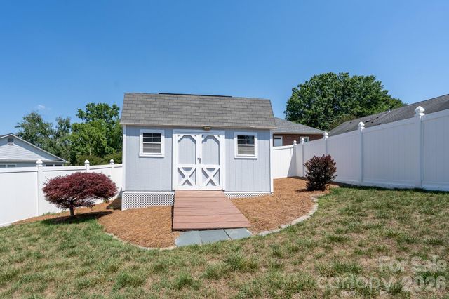 587 Marigold Drive, Kannapolis, NC 28083