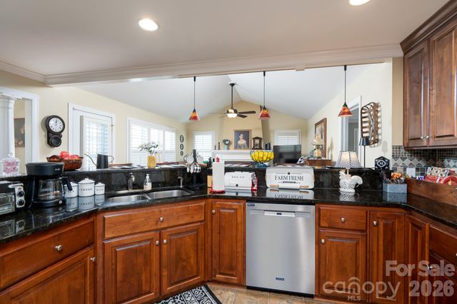 587 Marigold Drive, Kannapolis, NC 28083