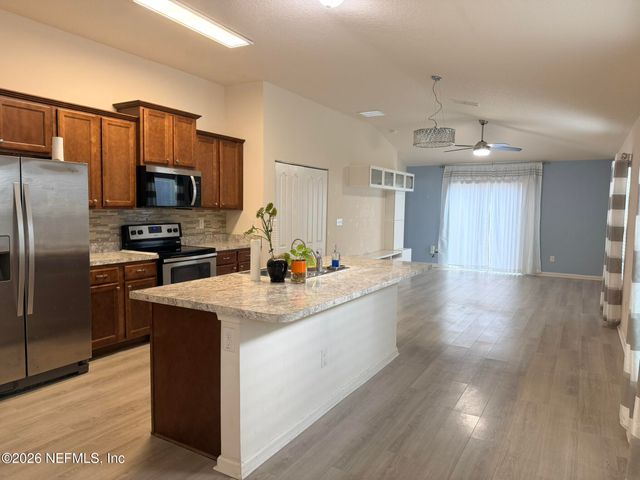 8668 JULIA MARIE Circle, Jacksonville, FL 32210