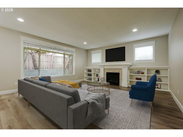 1120 LILAC St, Forest Grove, OR 97116