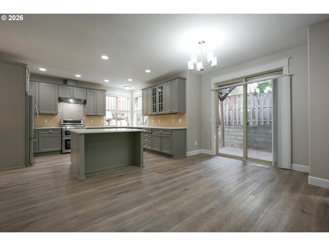 1120 LILAC St, Forest Grove, OR 97116