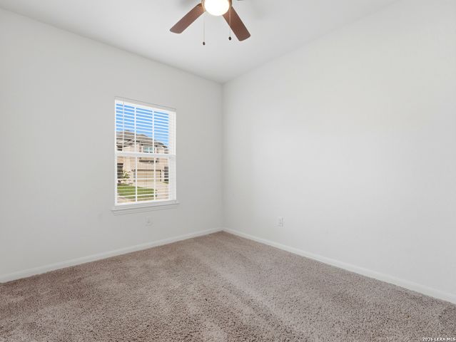 8935 Hazel Birch, Elmendorf, TX 78112