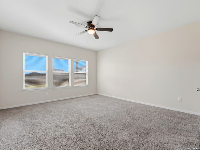 8935 Hazel Birch, Elmendorf, TX 78112