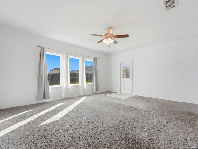 8935 Hazel Birch, Elmendorf, TX 78112