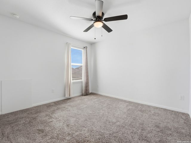8935 Hazel Birch, Elmendorf, TX 78112