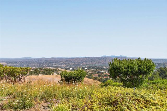 7839 E Viewrim, Anaheim, CA 92808