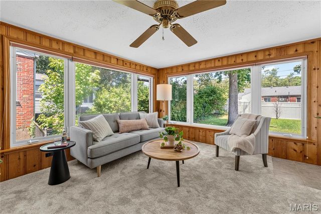 219 Sunningwell Drive, Webster Groves, MO 63119