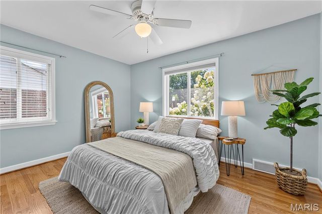 219 Sunningwell Drive, Webster Groves, MO 63119
