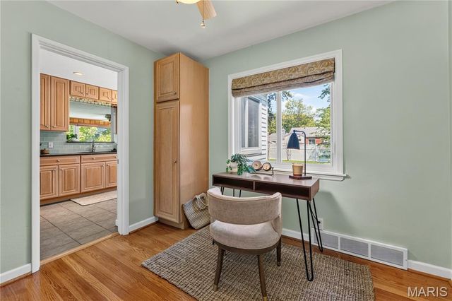 219 Sunningwell Drive, Webster Groves, MO 63119
