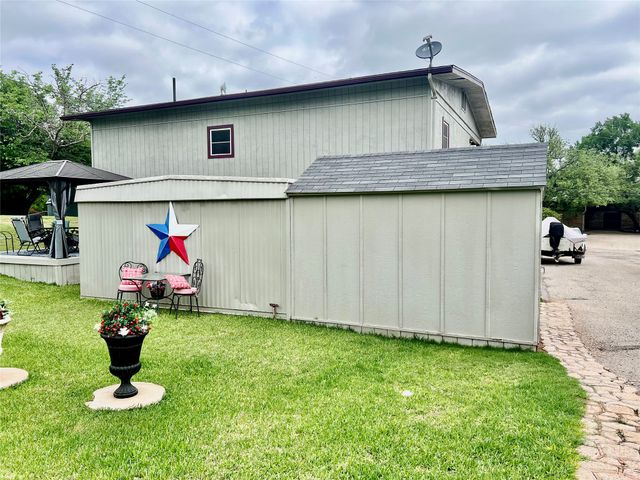309 Broken Arrow, Comanche, TX 76442