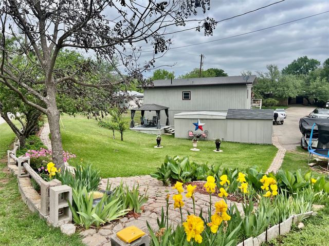 309 Broken Arrow, Comanche, TX 76442