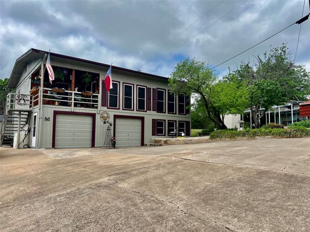 309 Broken Arrow, Comanche, TX 76442