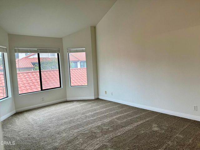 2157 Martinique Lane, Oxnard, CA 93035