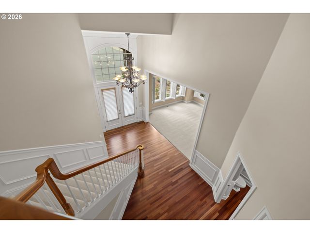 2037 Nw WOODROSE Dr, Portland, OR 97229