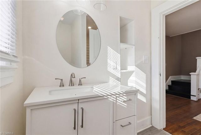 11043 E Old US Highway 64, Lexington, NC 27292