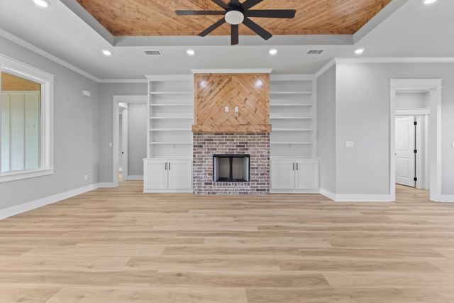 13830 Cedar Hill Lane, Tyler, TX 75771