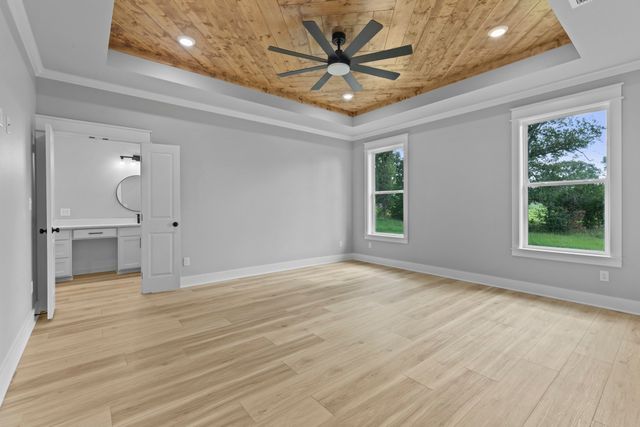 13830 Cedar Hill Lane, Tyler, TX 75771