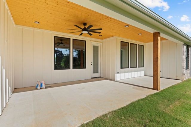 13830 Cedar Hill Lane, Tyler, TX 75771