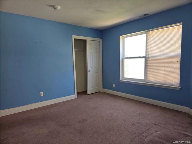 168 Hampton Vista Drive, Manorville, NY 11949