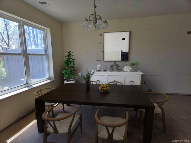168 Hampton Vista Drive, Manorville, NY 11949