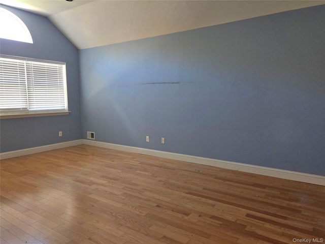 168 Hampton Vista Drive, Manorville, NY 11949