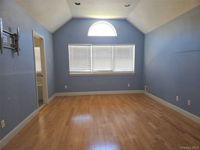 168 Hampton Vista Drive, Manorville, NY 11949