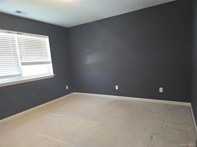 168 Hampton Vista Drive, Manorville, NY 11949