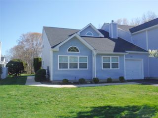 168 Hampton Vista Drive, Manorville, NY 11949