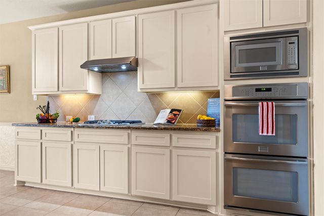 2803 Pino, Grand Prairie, TX 75054