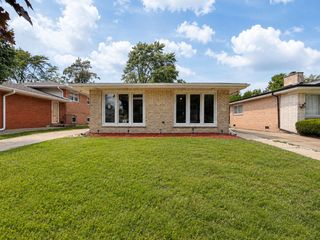 14446 Dante Avenue, Dolton, IL 60419