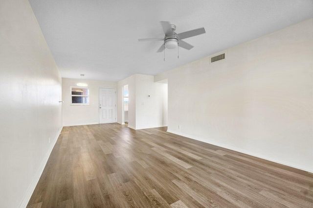 2615 NE 1ST Court 407, Boynton Beach, FL 33435
