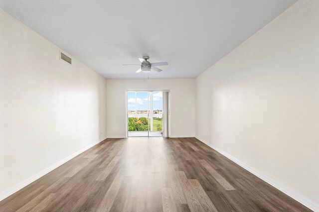 2615 NE 1ST Court 407, Boynton Beach, FL 33435