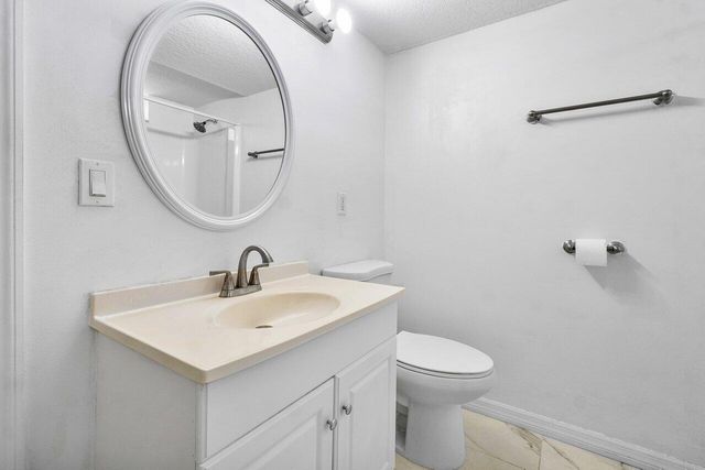 2615 NE 1ST Court 407, Boynton Beach, FL 33435