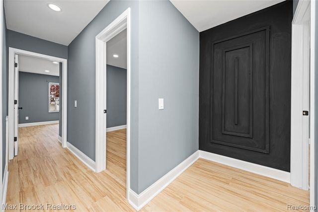 34904 Bunker Hill Drive, Farmington, MI 48331