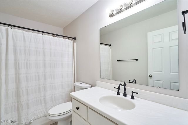 604 Beacon Drive, Painesville, OH 44077