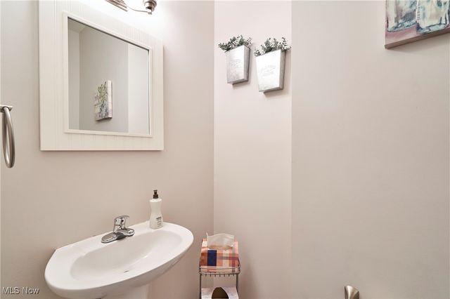 604 Beacon Drive, Painesville, OH 44077