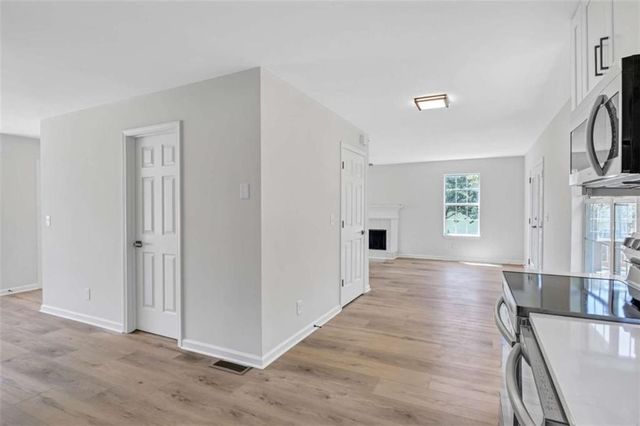 5010 Old Orr Road, Flowery Branch, GA 30542