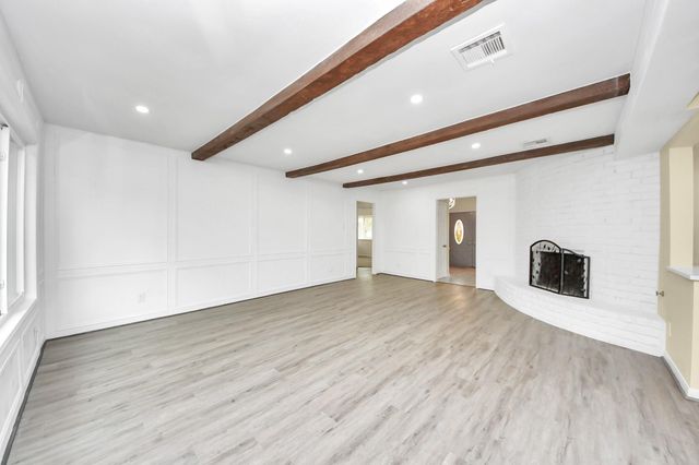 13407 Vestavia Court, Houston, TX 77069