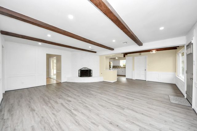 13407 Vestavia Court, Houston, TX 77069