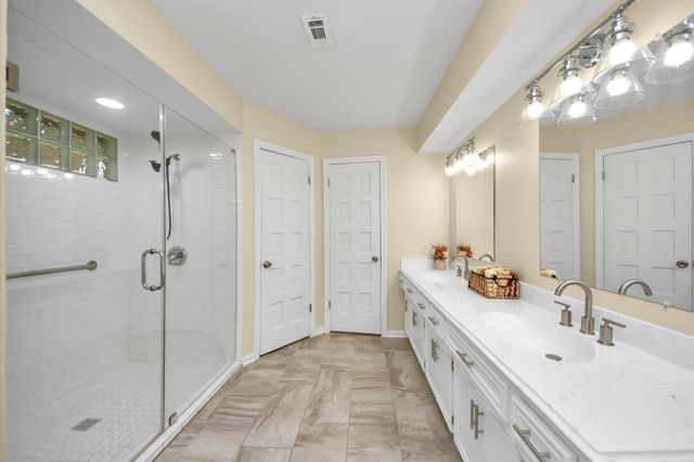 13407 Vestavia Court, Houston, TX 77069
