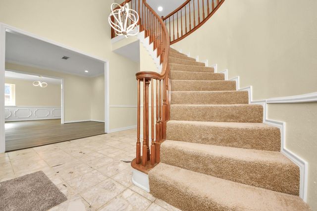 13407 Vestavia Court, Houston, TX 77069