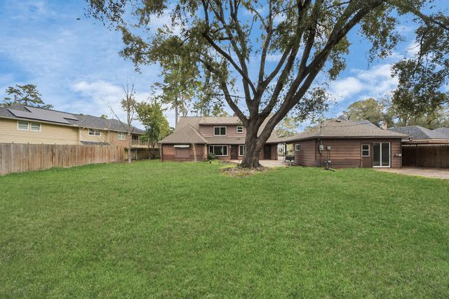 13407 Vestavia Court, Houston, TX 77069