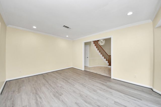 13407 Vestavia Court, Houston, TX 77069