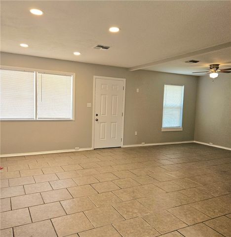 4749 Mokry Dr, Corpus Christi, TX 78415