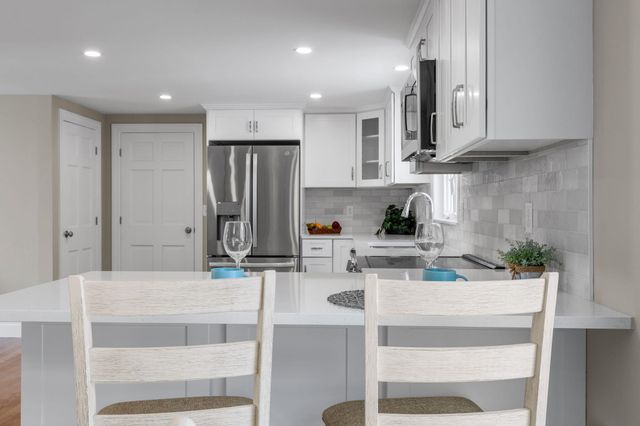 86 Pompano Road, Yarmouth Port, MA 02675